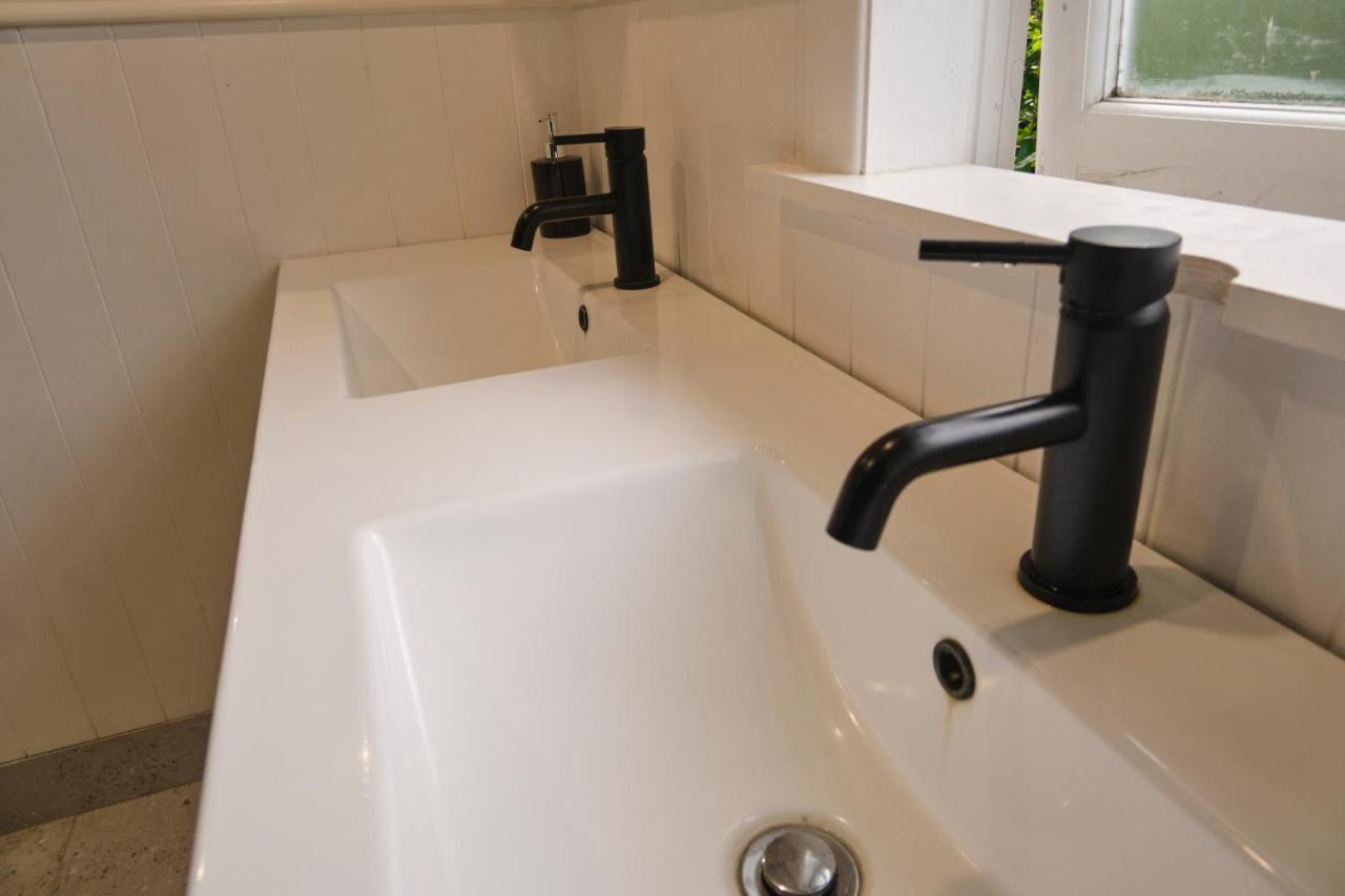 Victorian Designs - Spacious Home In Rotorua Central Luaran gambar