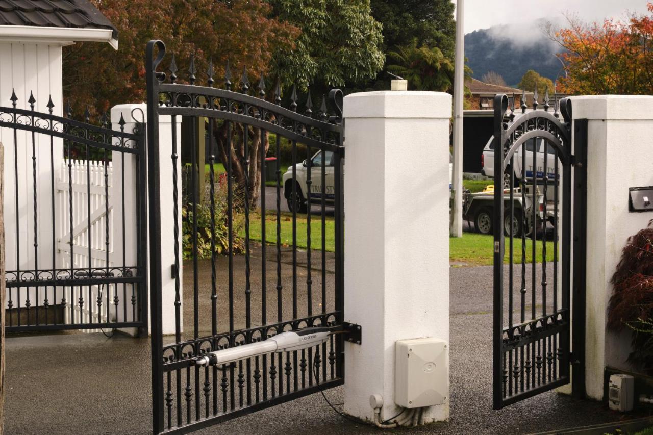 Victorian Designs - Spacious Home In Rotorua Central Luaran gambar